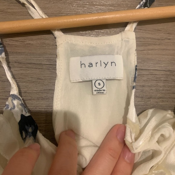 Satin burnout pleated top - Picture 5 of 6